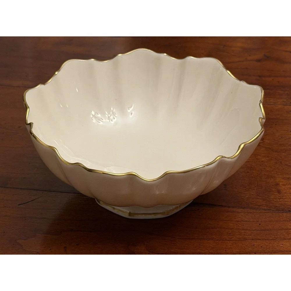 Vintage Lenox Symphony Sculptured Footed Bowl 24K Gold Trim Ivory‎